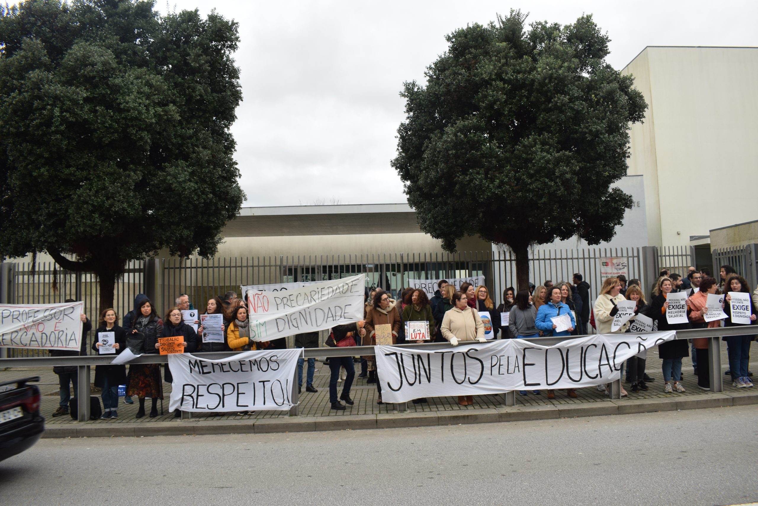 Greve dos professores encerrou escola de Monserrate Semanário Alto Minho